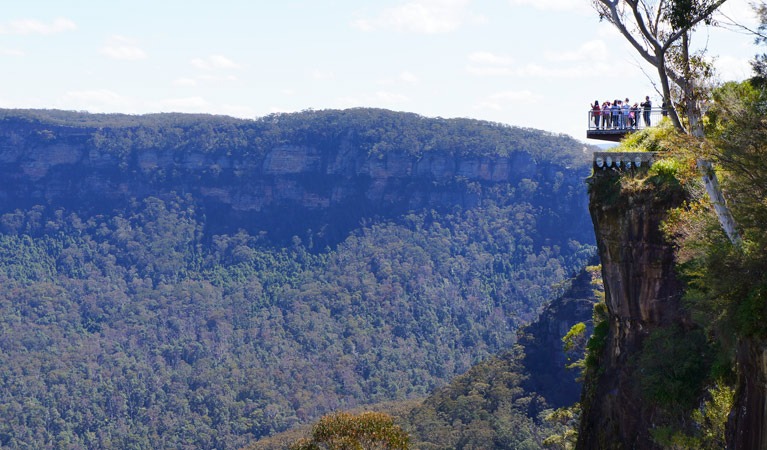 Blue-Mountains_echo-point-lookout-03